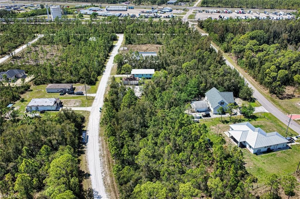 12097 Platano DR-9