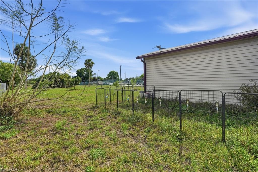 2405 Zoysia LN-30
