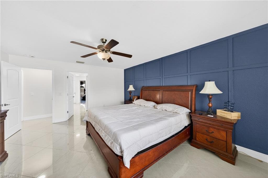 533 Willowbrook DR-16