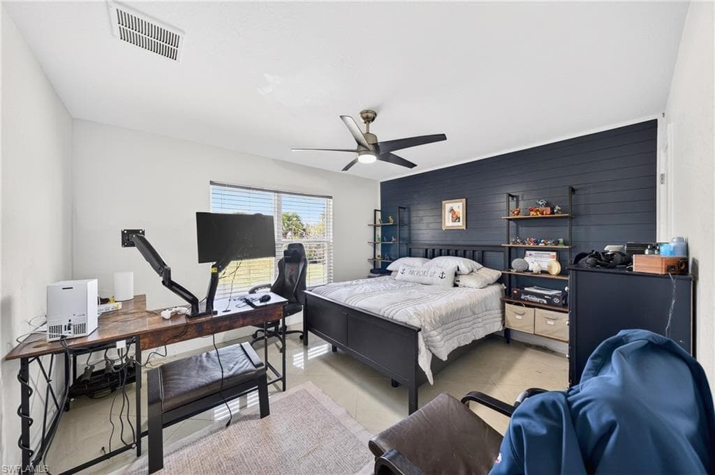 533 Willowbrook DR-19