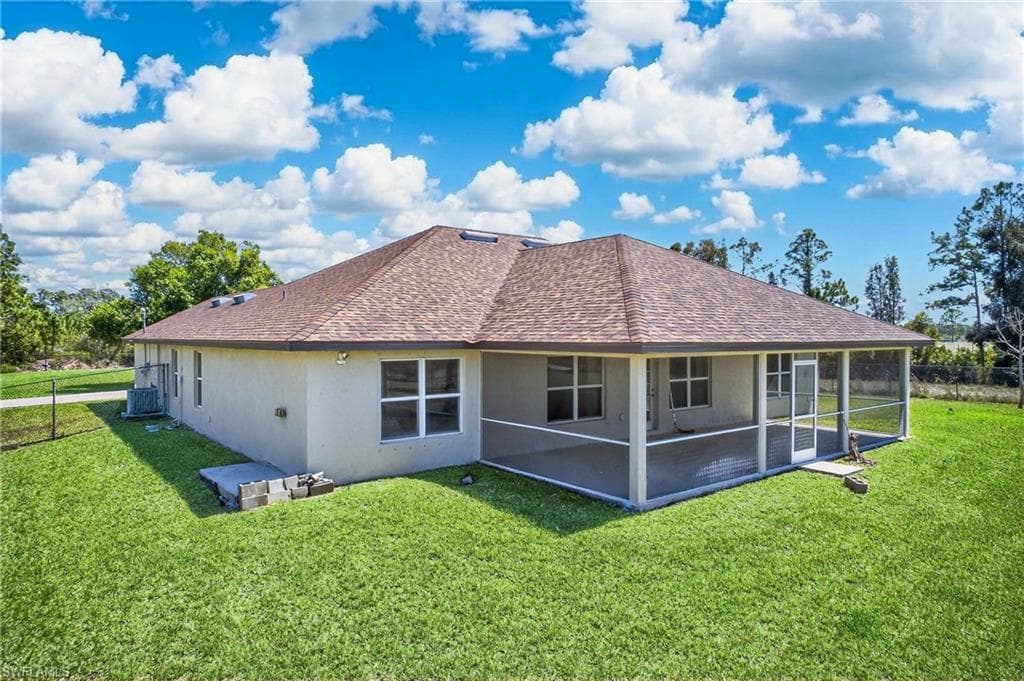 533 Willowbrook DR-32