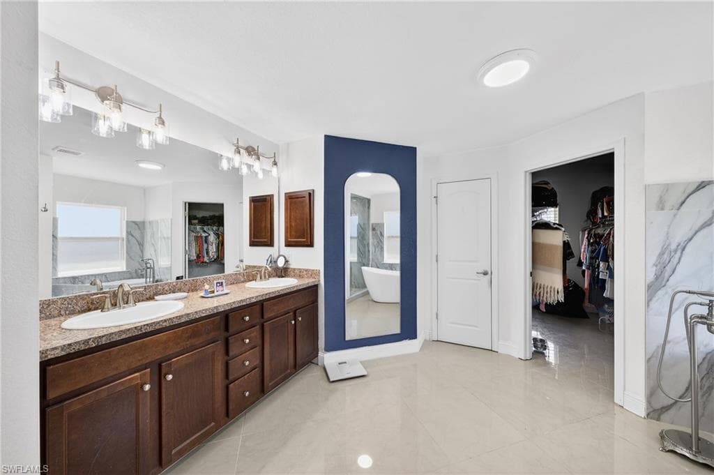 533 Willowbrook DR-17