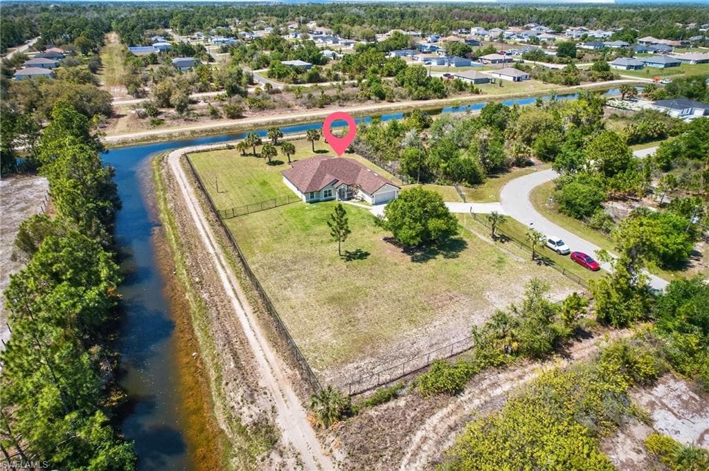 533 Willowbrook DR-34