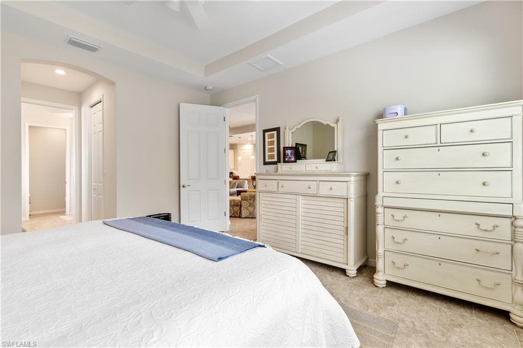 2935 Sunset Pointe CIR-16