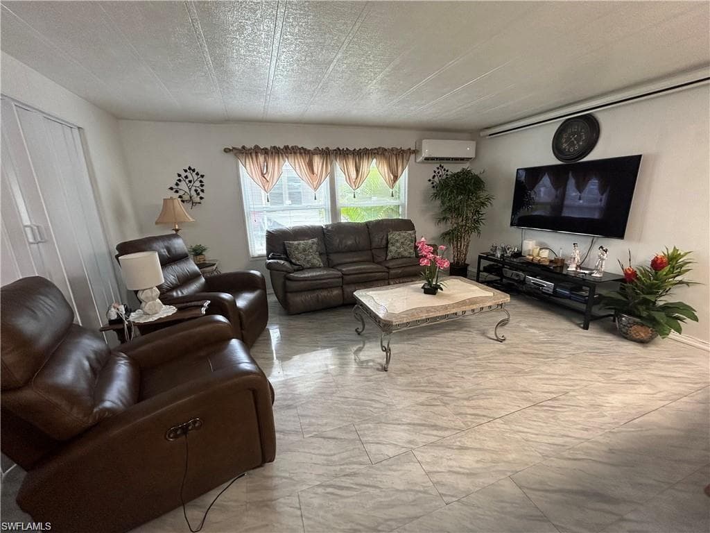 857 Manatee RD-16