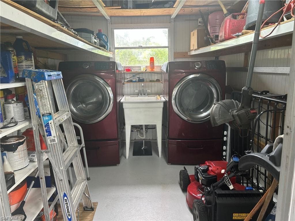 857 Manatee RD-9