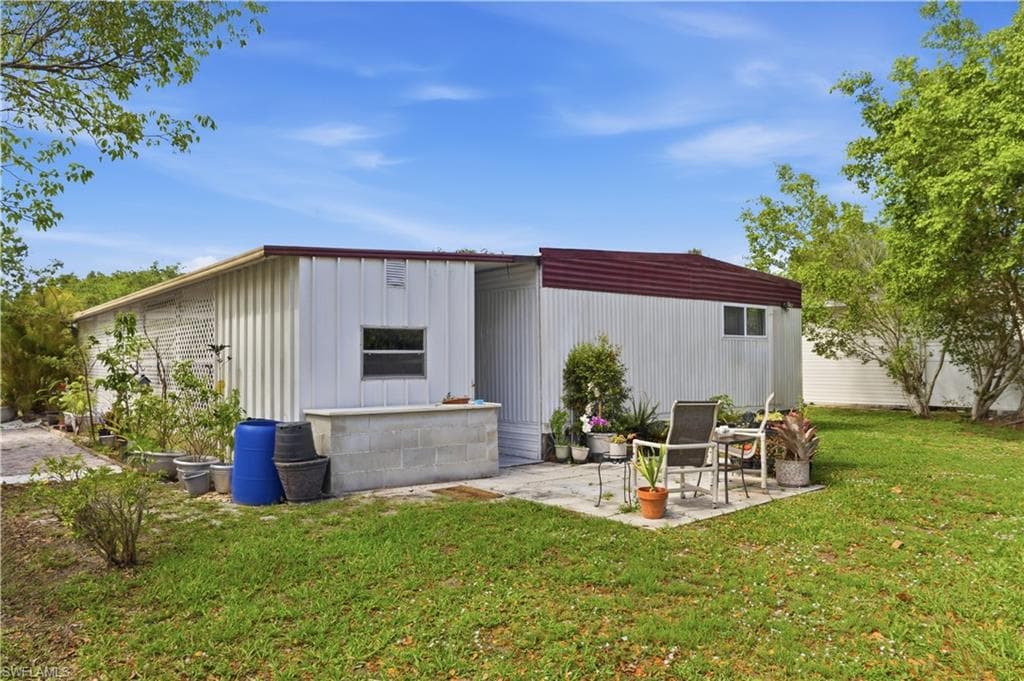 857 Manatee RD-20