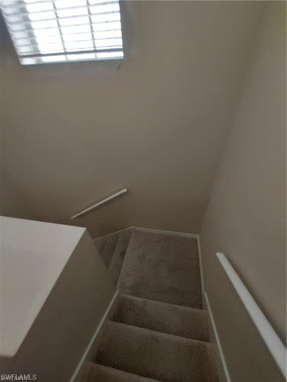 3268 Amanda LN 3-14