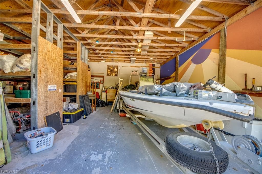 5121 Muddy LN-41