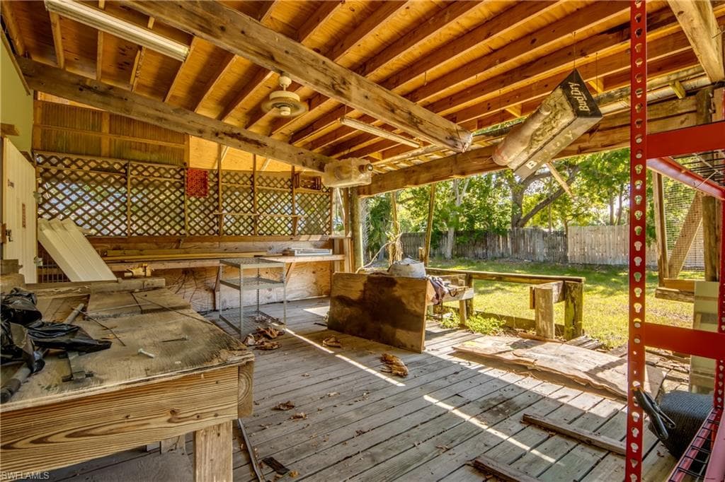 5121 Muddy LN-42
