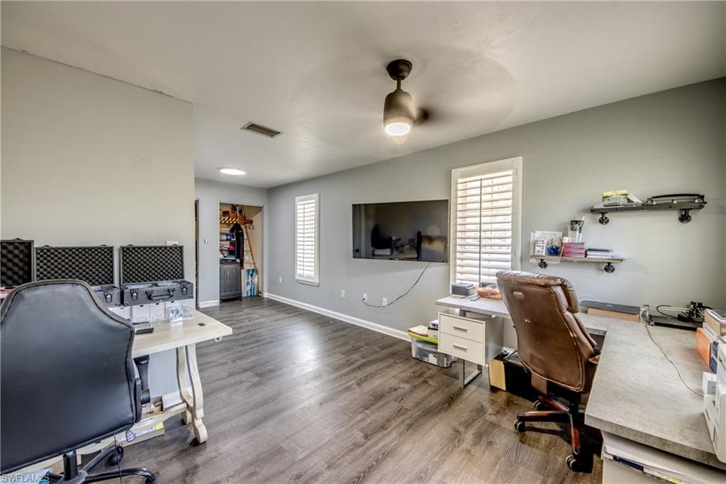 5121 Muddy LN-27