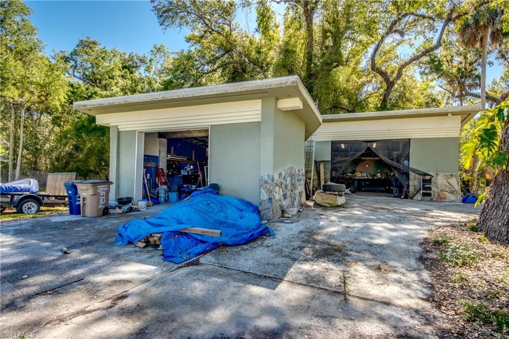 5121 Muddy LN-37