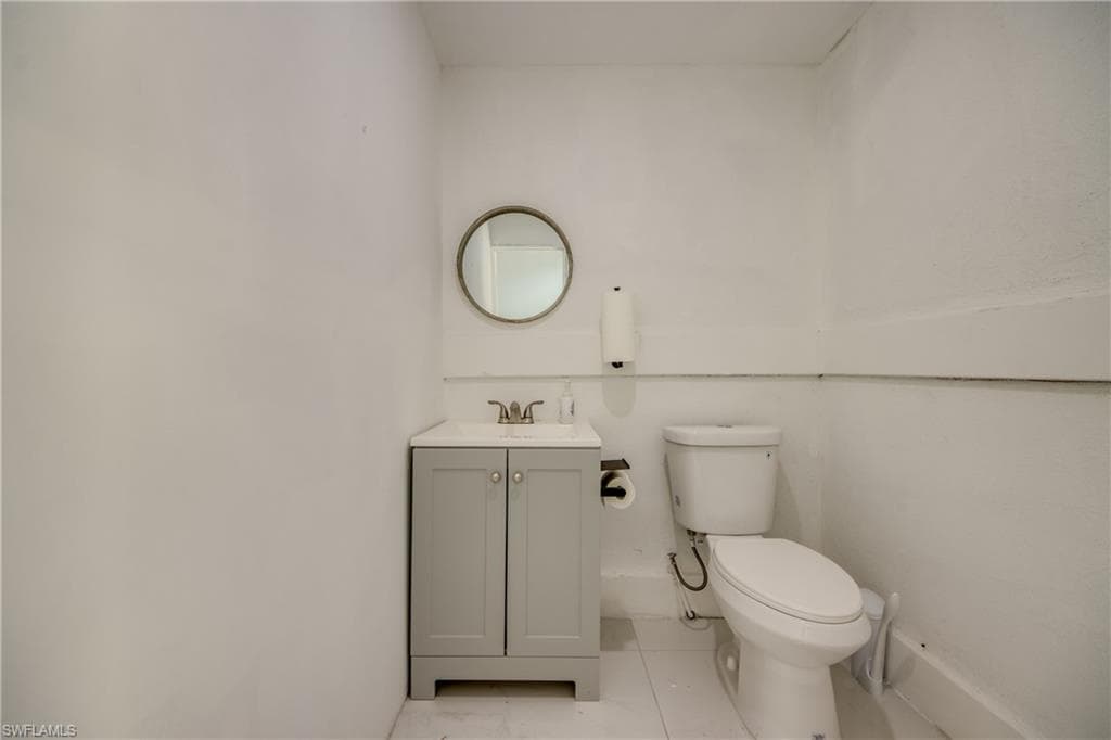 5121 Muddy LN-48
