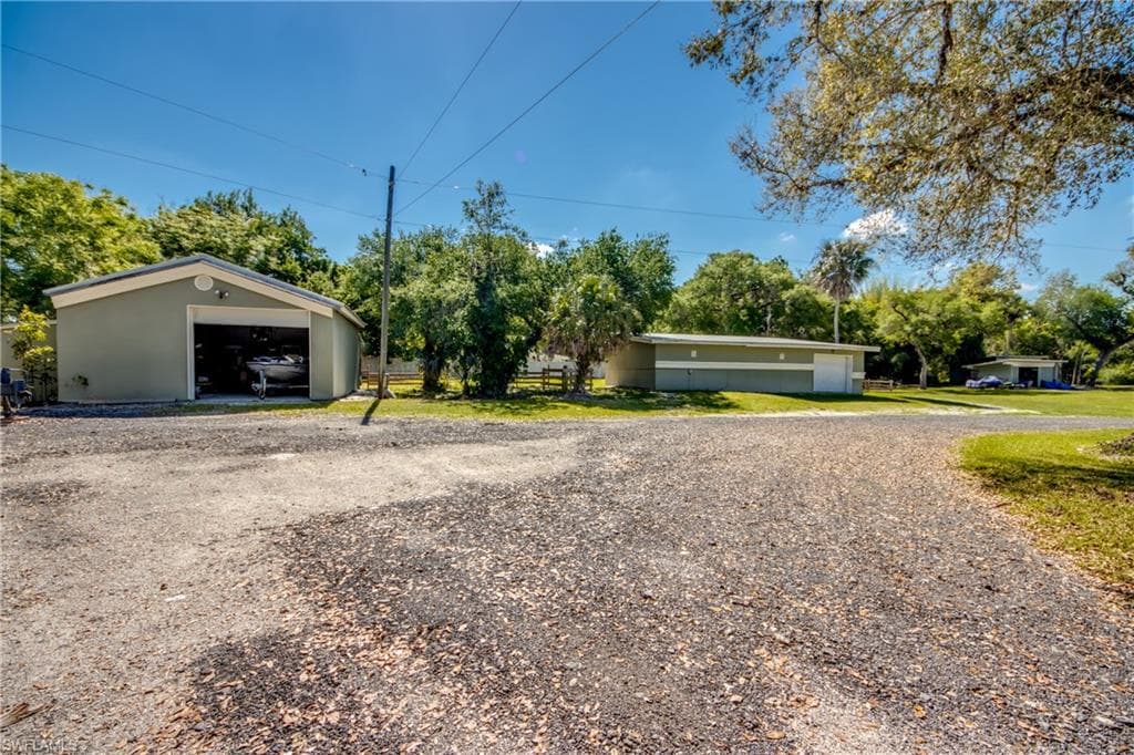 5121 Muddy LN-40