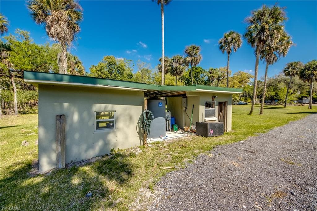 5121 Muddy LN-36
