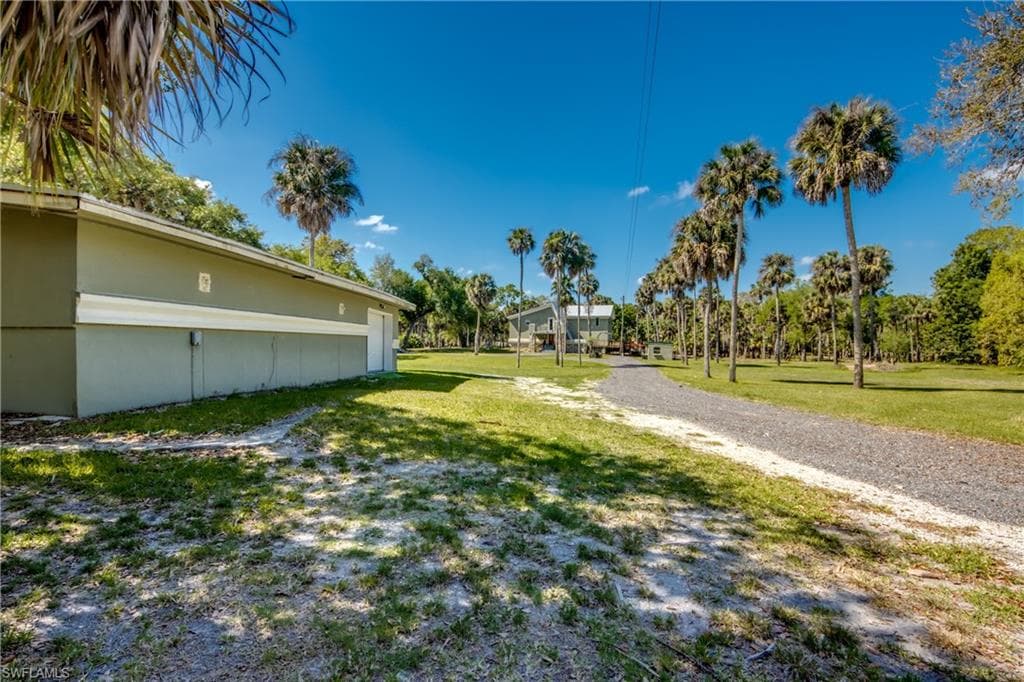 5121 Muddy LN-43