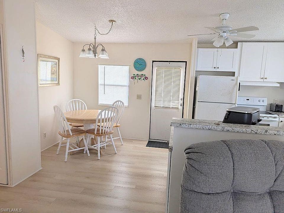 4978 Mullette LN-2