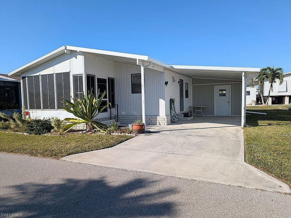 4978 Mullette LN-1
