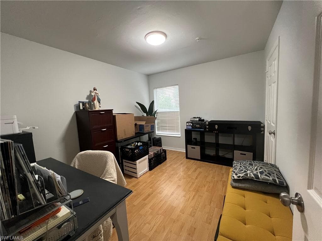 884 Hampton CIR 159-15