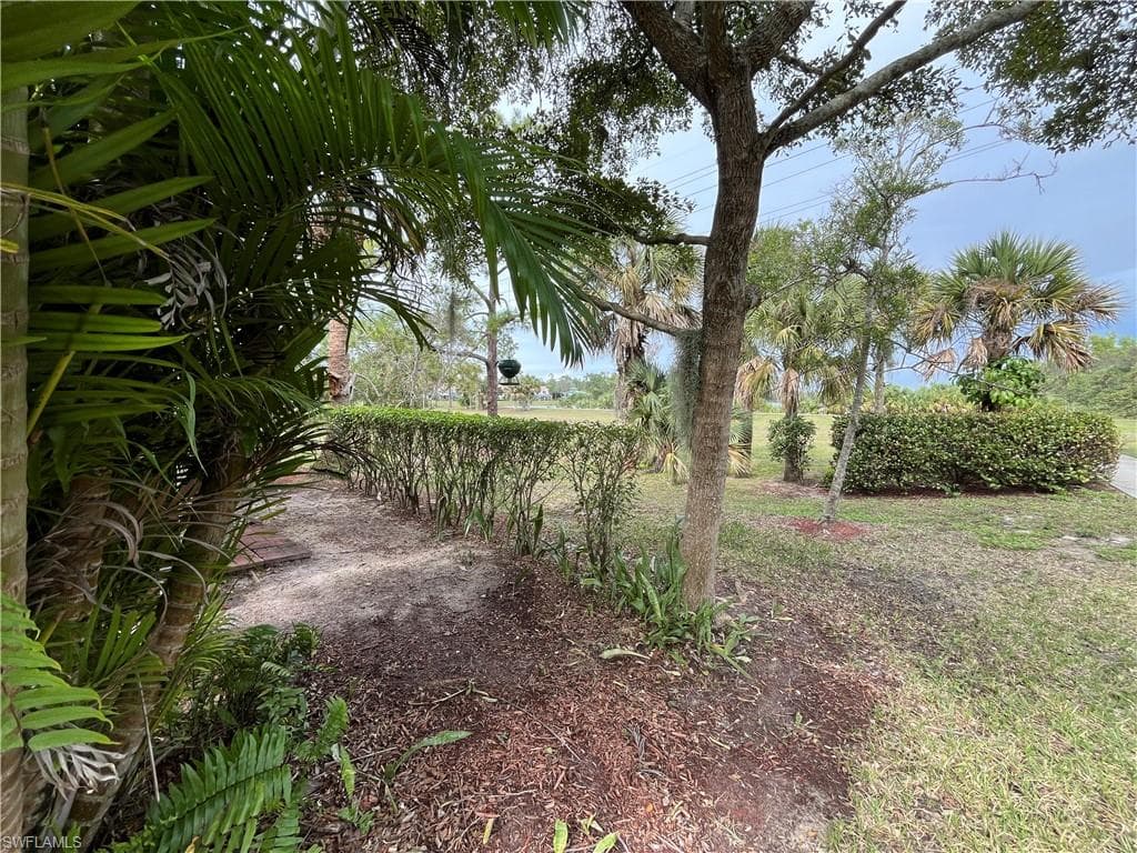 884 Hampton CIR 159-25
