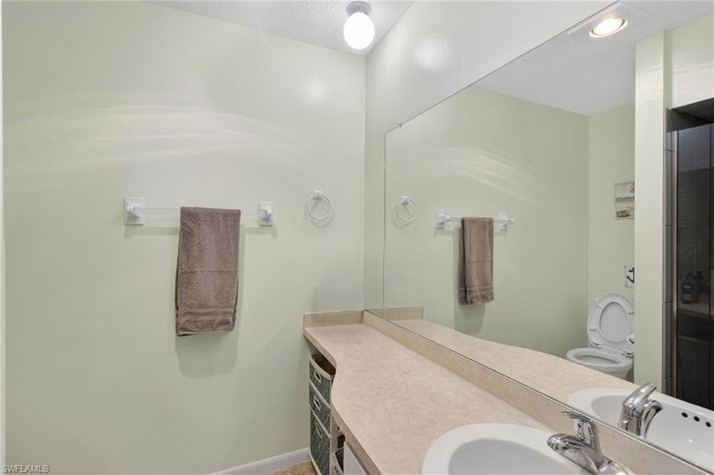 16051 Dublin CIR 202-16