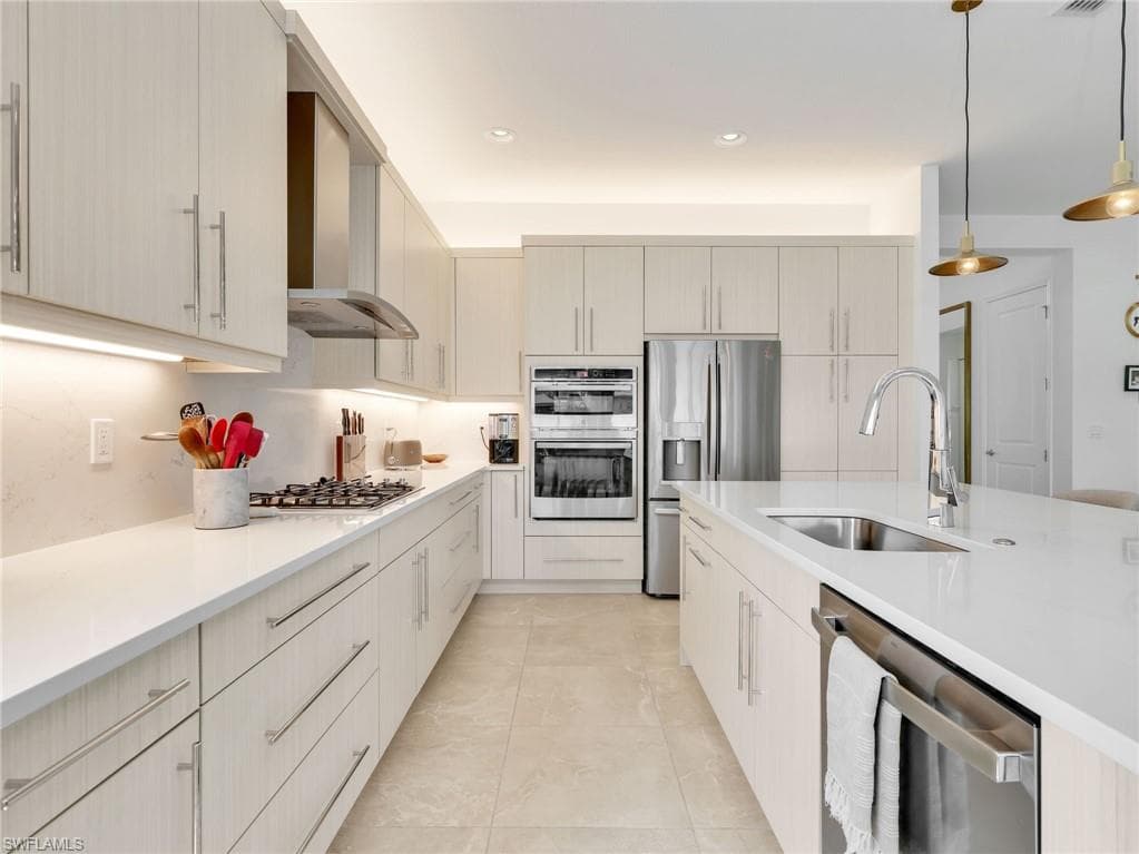 11268 Daphne CT-12