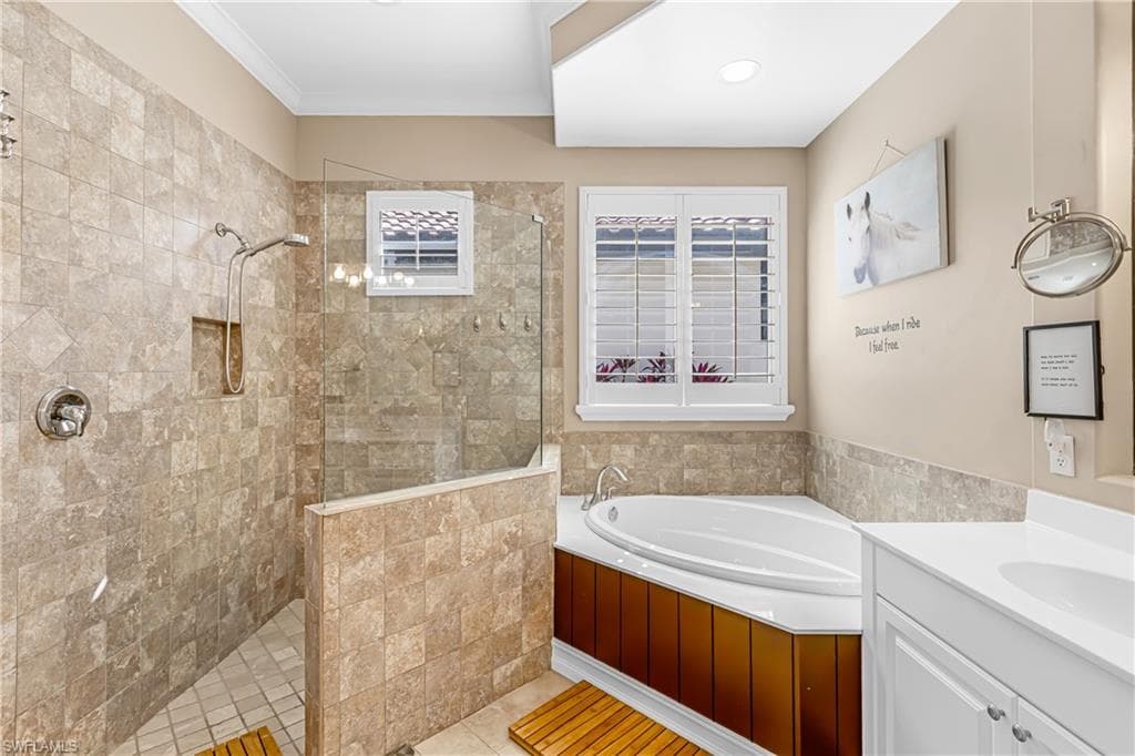 12567 Grandezza CIR-17