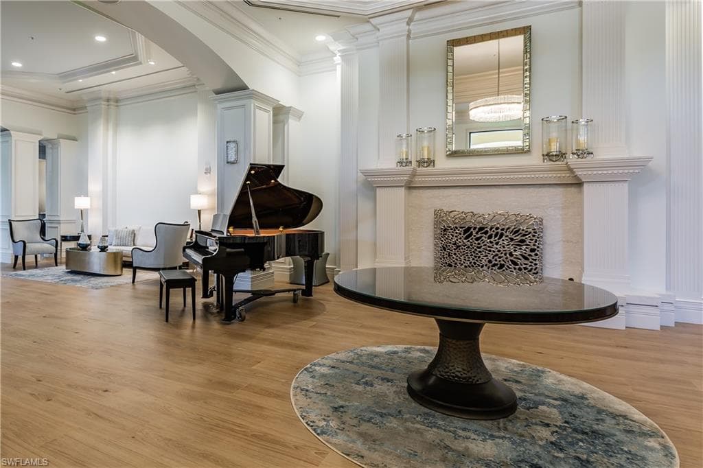12567 Grandezza CIR-30