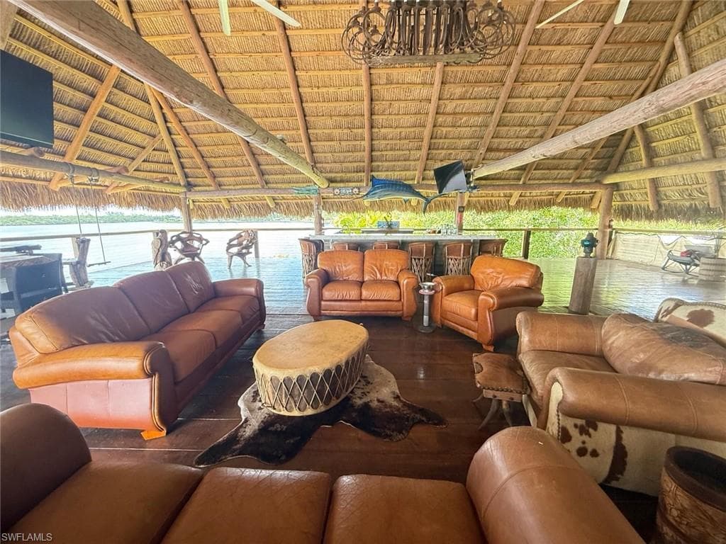 4835 Riverside DR-22