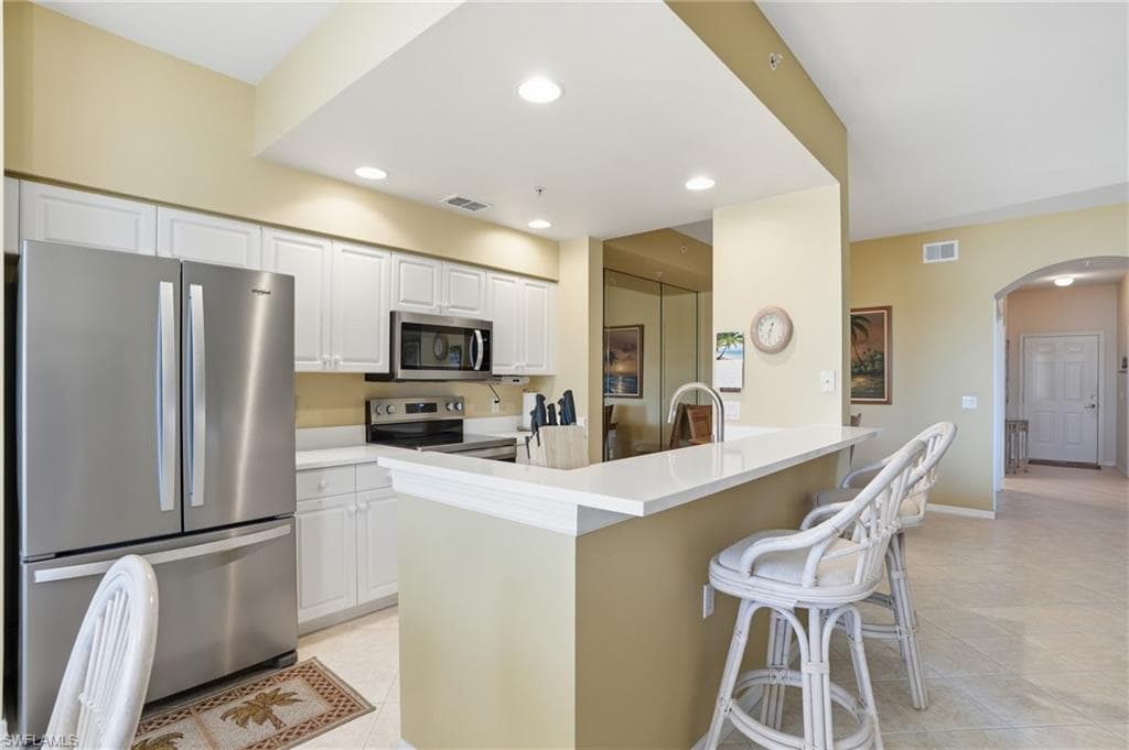 2730 Cypress Trace CIR 2812-19