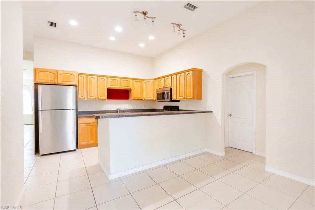 166 Pine Cone AVE-7