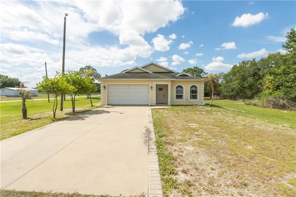 166 Pine Cone AVE-3