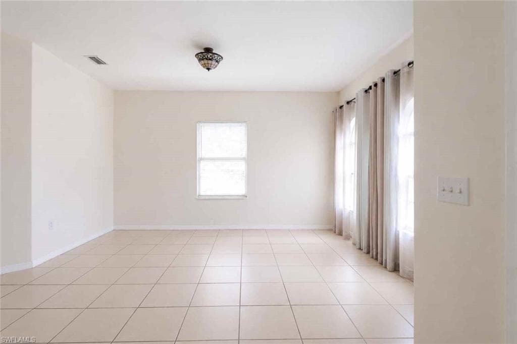 166 Pine Cone AVE-14
