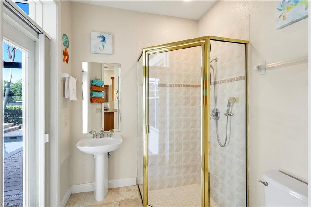 15930 Catalpa Cove DR-25