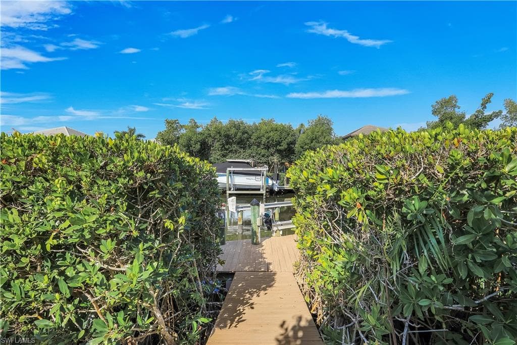 15930 Catalpa Cove DR-37