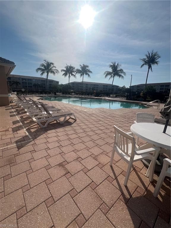 8470 Kingbird LOOP 1050-19