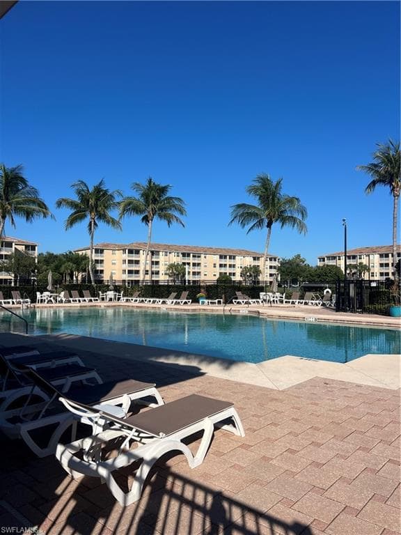 8470 Kingbird LOOP 1050-18