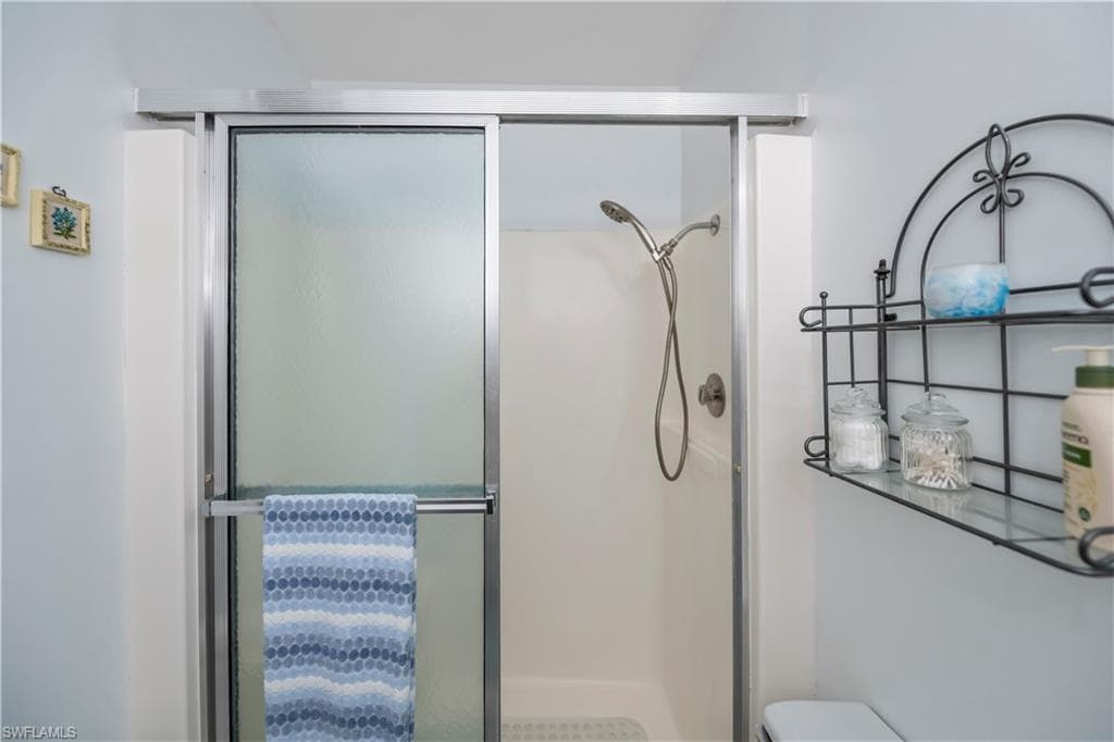 5705 Harbour Club RD-23