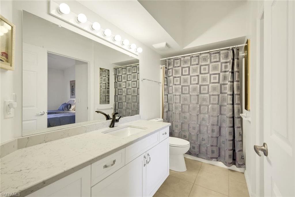 28851 Bermuda Lago CT 304-16