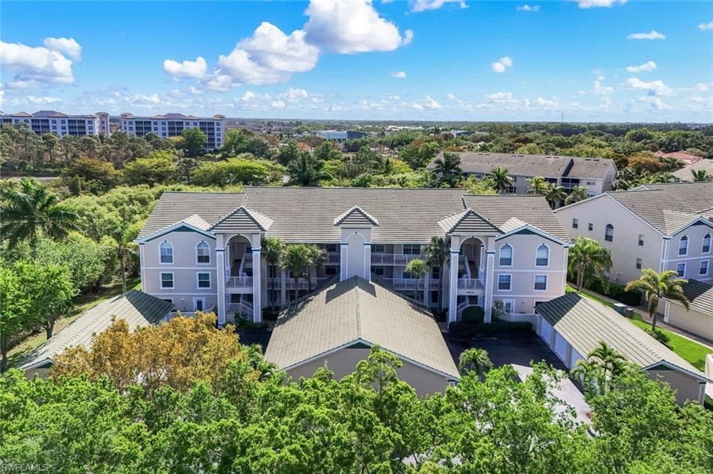 28851 Bermuda Lago CT 304-20