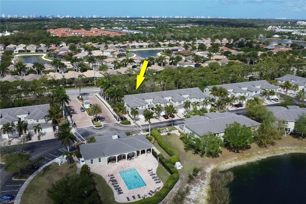 1465 Mariposa CIR 201-35