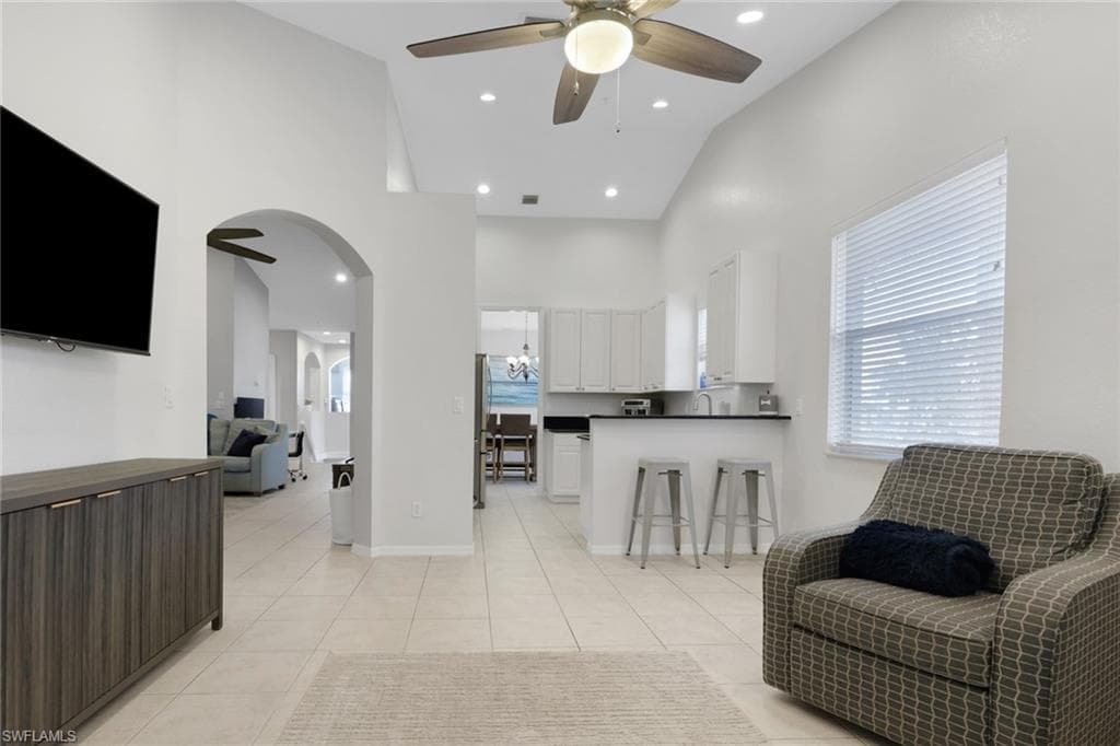 1465 Mariposa CIR 201-17
