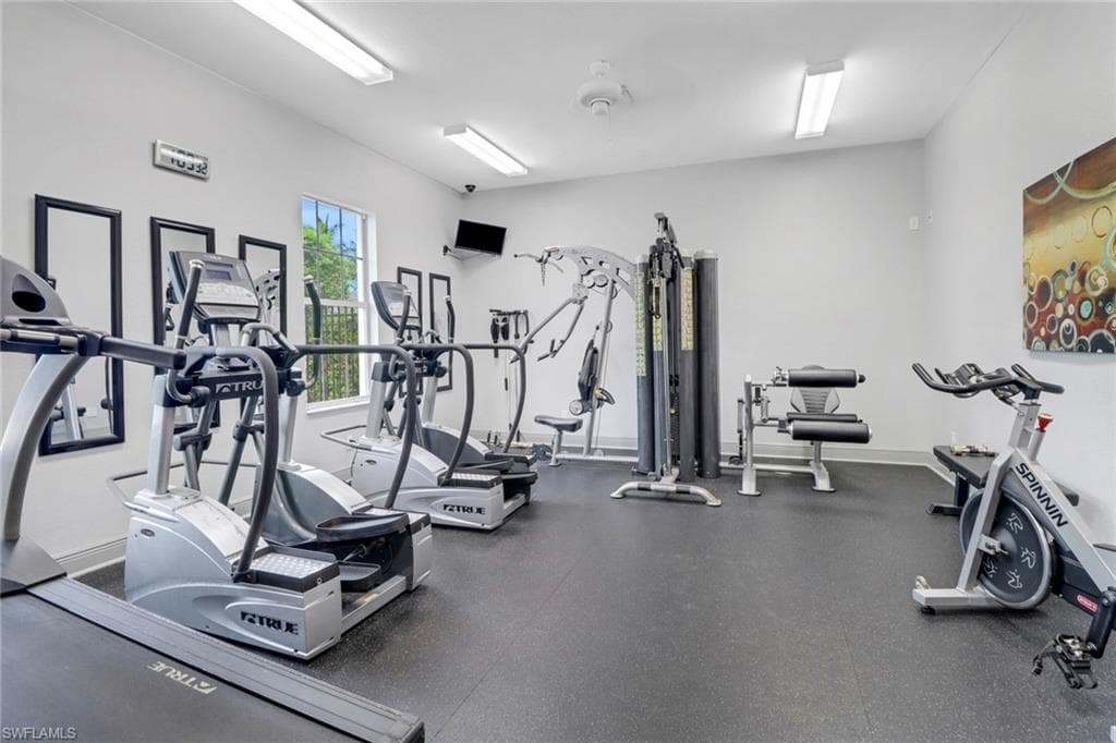 1465 Mariposa CIR 201-38