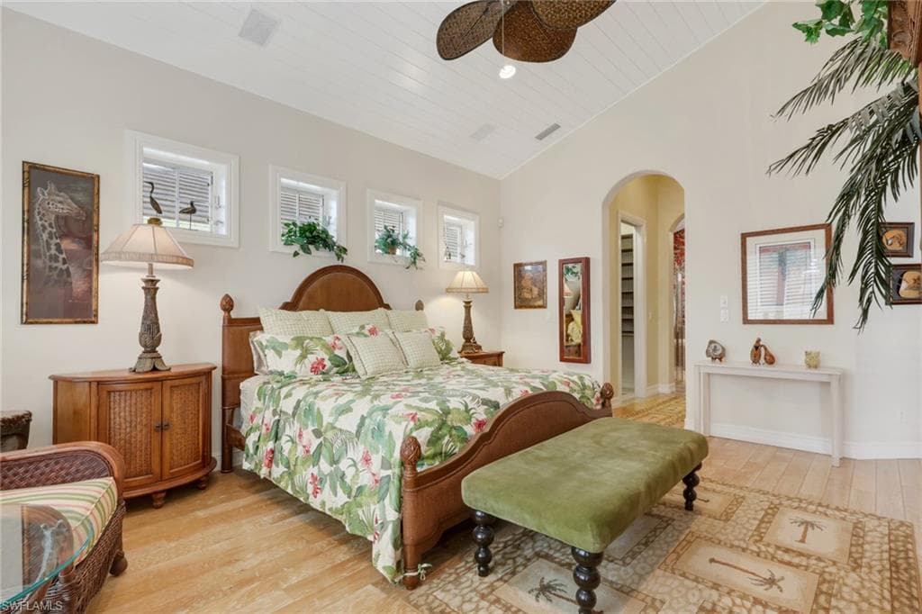 1510 Chesapeake AVE-13