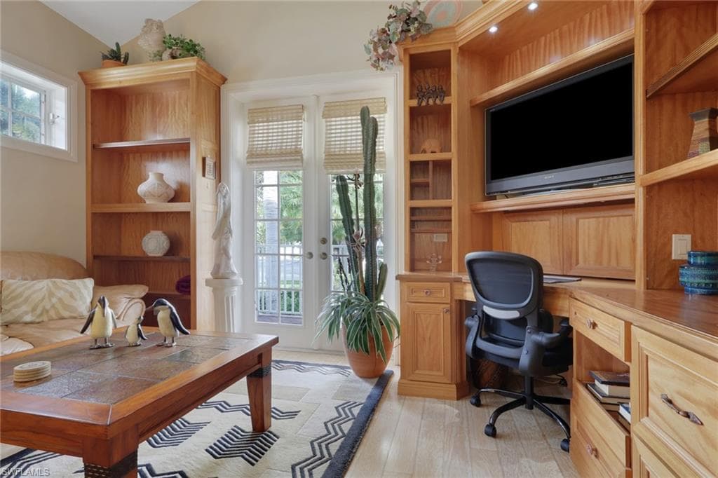1510 Chesapeake AVE-17