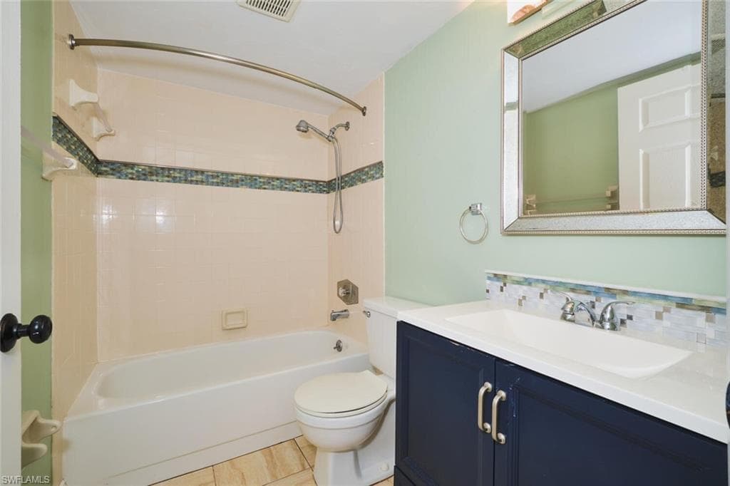 4707 SE 5th AVE 102-29