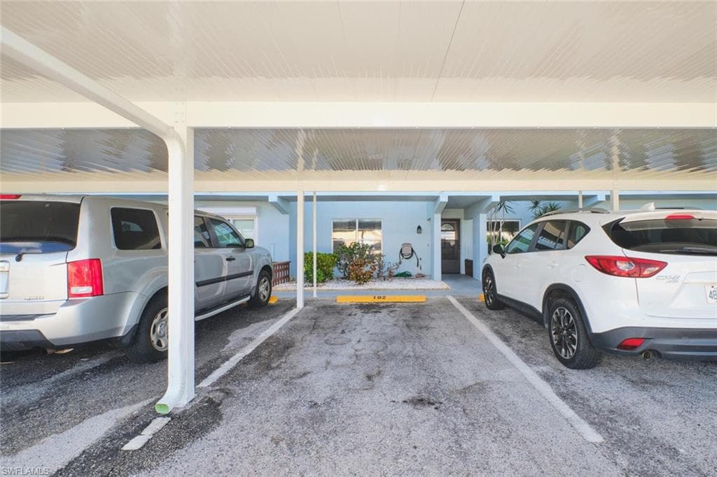 4707 SE 5th AVE 102-33
