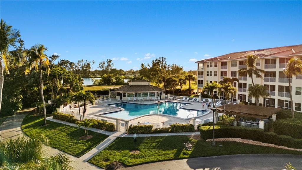4015 Palm Tree BLVD 304-1