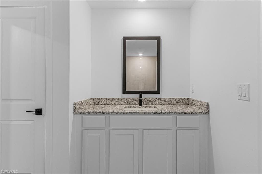 1006 NW 21st TER-6