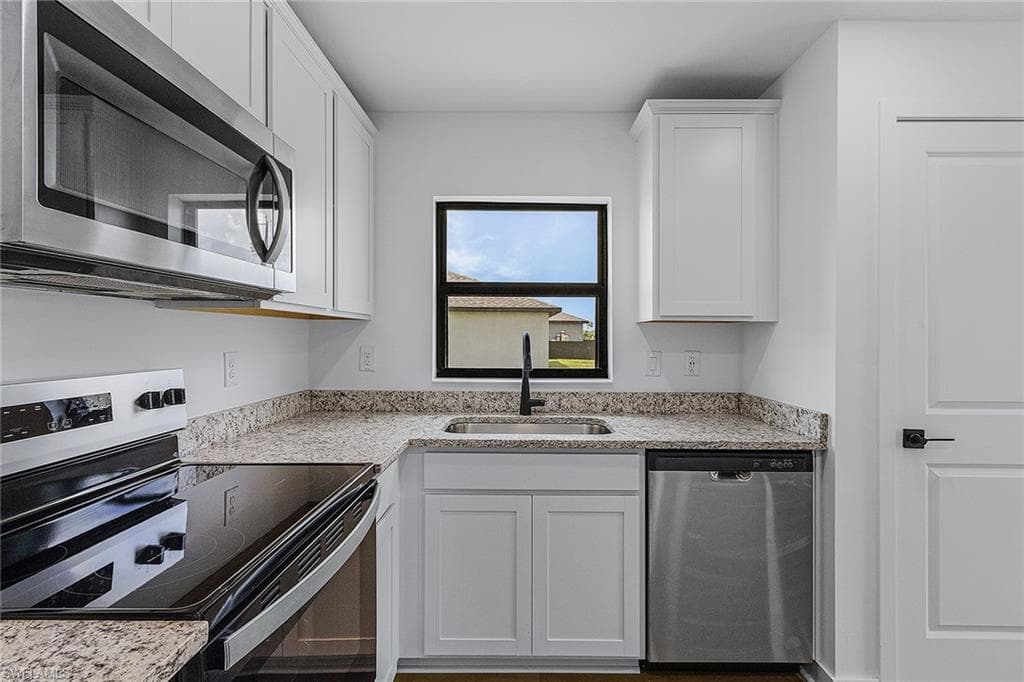 1006 NW 21st TER-3